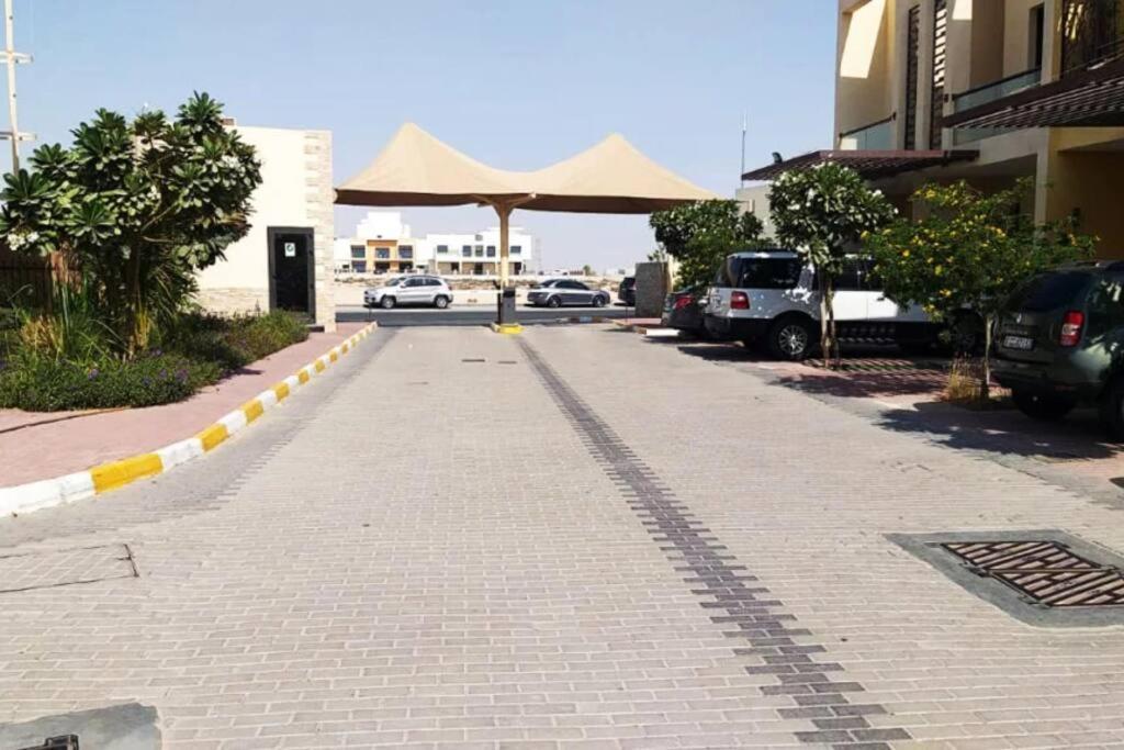 Villa Luxurious 3bhk In Dubai
