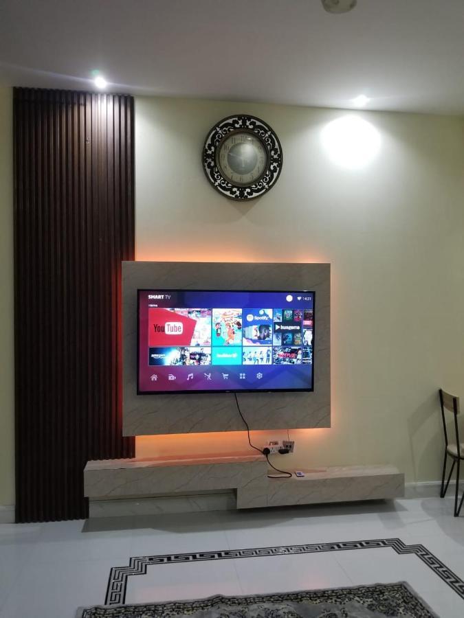 Luxurious 3bhk In Dubai